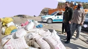 کشف نیم تن آرد یارانه ای در انبار ضایعاتی یاسوج