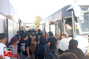۸۸ کارگر سیستان و بلوچستان برای وداع با رهبر شهید عازم مشهد شدند