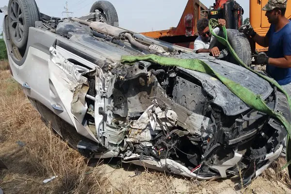 حادثه واژگونی خودرو یکی از پزشکان جهادی استان بوشهر
