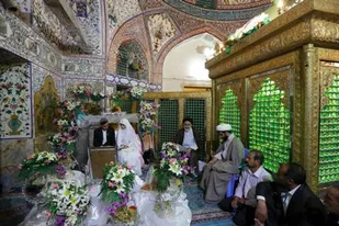 عقد زوج دانشجو در آستان امامزادگان شهرکرد