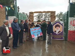 اعزام بیش از ۱۰۰ بسیجی از بردسکن به مناطق عملیاتی جنوب کشور+تصاویر