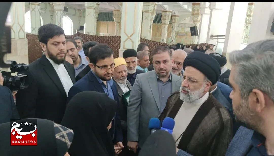 آیت الله رییسی به زیارت امامزاده سبزقبا(ع) دزفول رفت