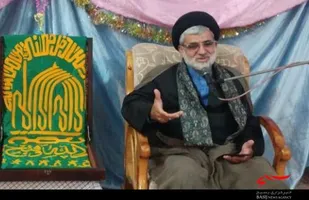 همه باید در سایه پرچم اسلام قرار بگیریم