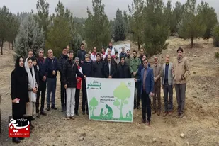 برگزاری پویش سراسری درختکاری &laquo;به نام پدر&raquo; در بام ملایر