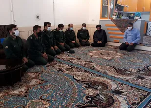 دیدار فرمانده سپاه استان با "حسین محمدی" جانباز ۷۰ درصد و خانواده های ایثارگران در آبدانان
