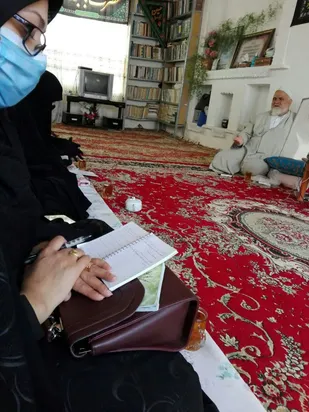 دیدار خواهران طلبه بسیجی شاهرود با دایی رضا